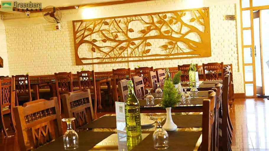 Food & Drinks 5, Greenberg Holiday Resort, Idukki
