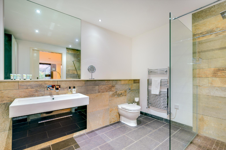 Bathroom 3, Royal William Yard Apartments, Plymouth