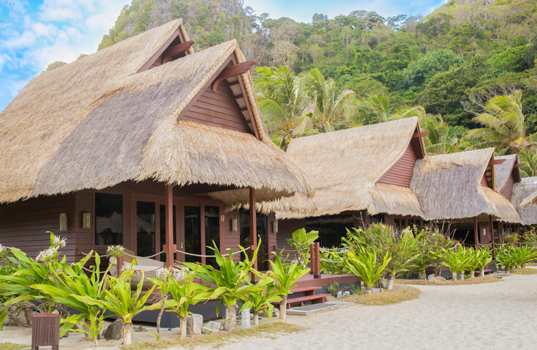 Exterior 6