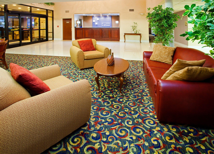 Public Area, Holiday Inn Express HILLSBOROUGH (DURHAM AREA) by IHG, Orange