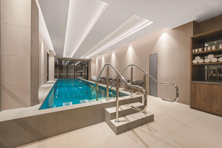 Sport & Beauty 2, Vibe Hotel Melbourne, Melbourne