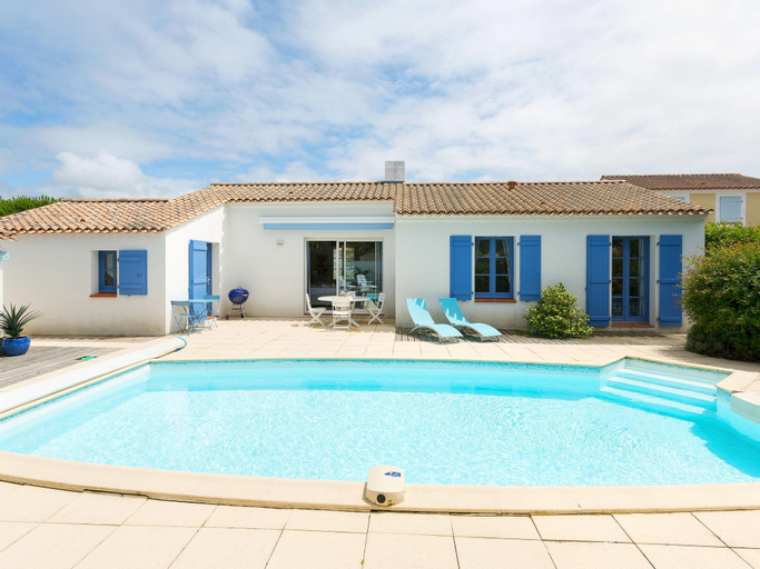 Luxurious villa only 3.5km from the beach, Vendée