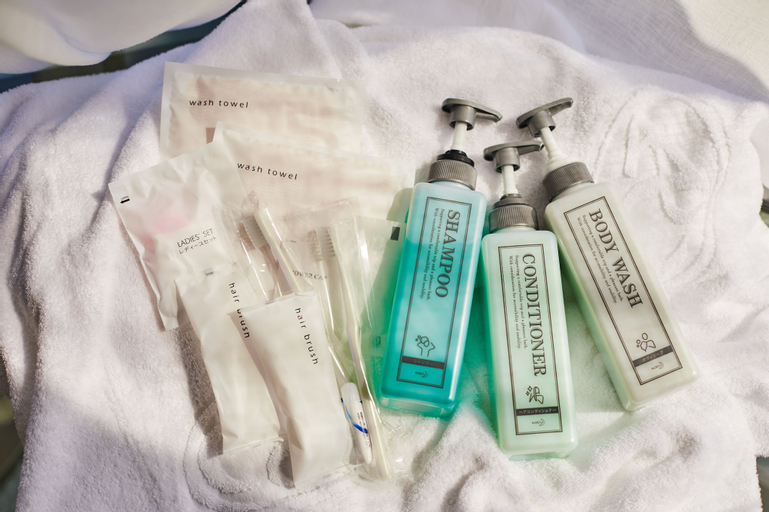 Bathroom amenities 22
