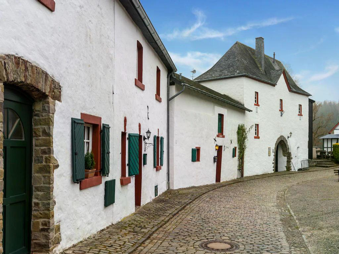 Modern Apartment in Reifferscheid with Garden, Euskirchen