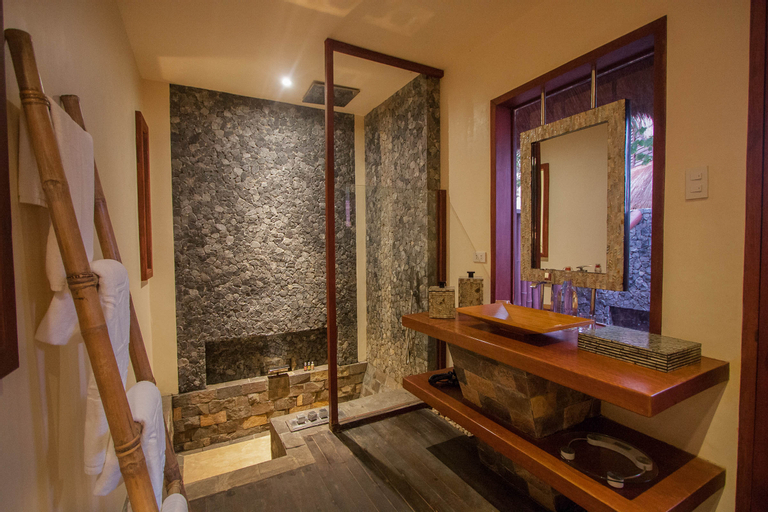 Bathroom 4
