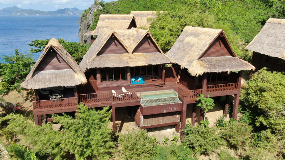 Exterior 14
