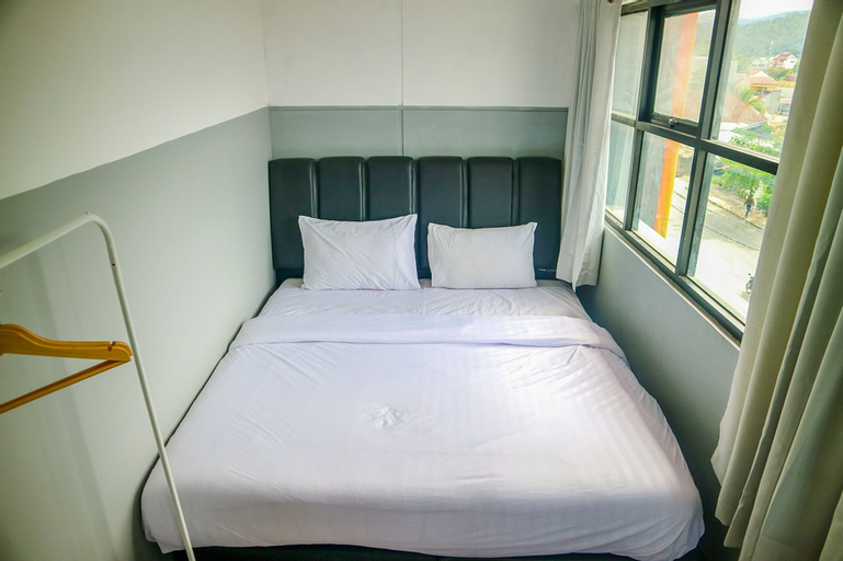 Bedroom 16