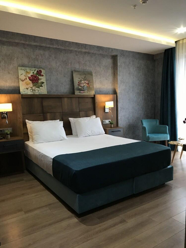 Bedroom 4, Dedehan Hotel, Arsin
