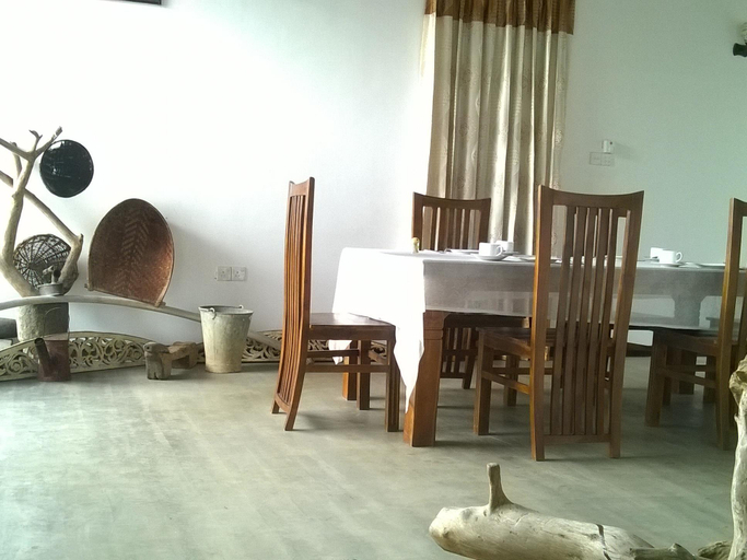 Food & Drinks 5, Lagoon Villa, Hikkaduwa