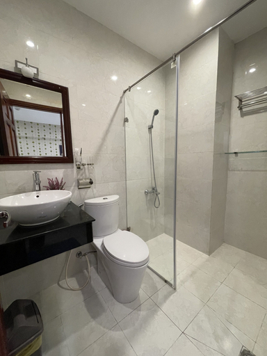 Bathroom 5, Saigon Europe Hotel, District 1
