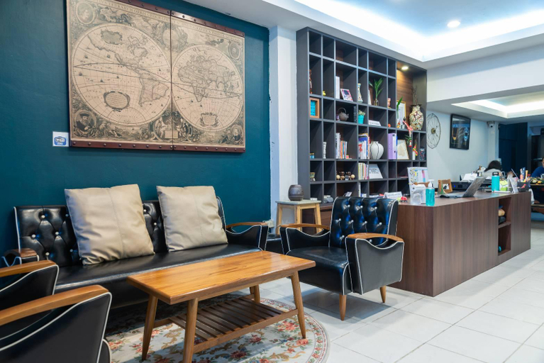 Others 2, Asoke Montri Hostel, Wattana