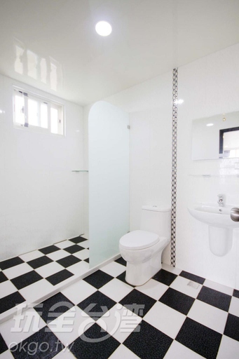Bathroom 2, Aloha, Penghu