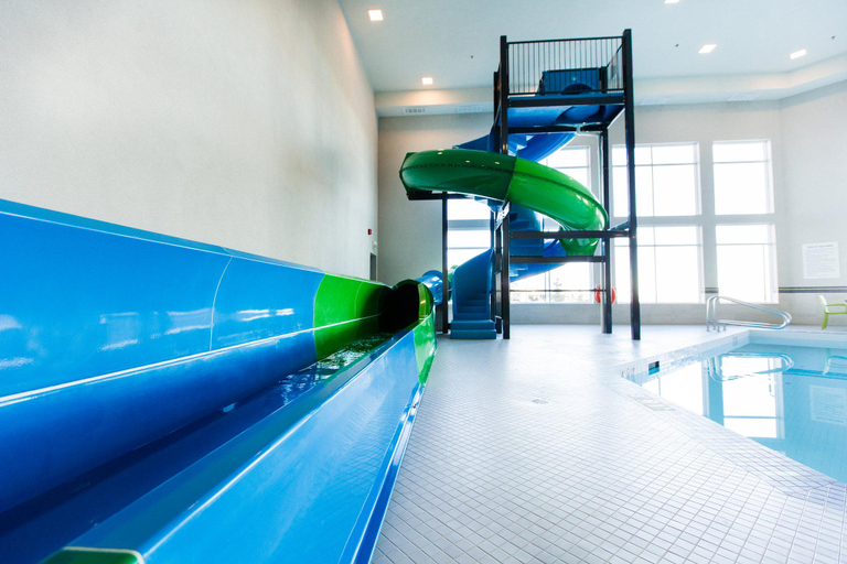 Sport & Beauty 2, Holiday Inn Hotel & Suites Calgary South - Conference Ctr By IHG, Division No. 6