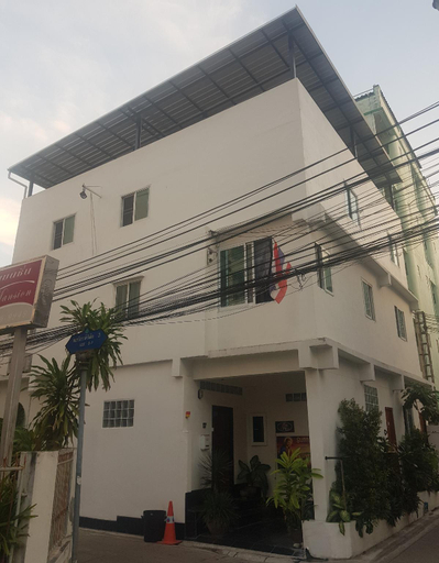 Others 5, Jatujak Double Six, Phaya Thai