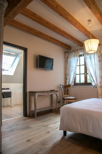 Bedroom 2, Les Chambres Chez Christine, Bas-Rhin