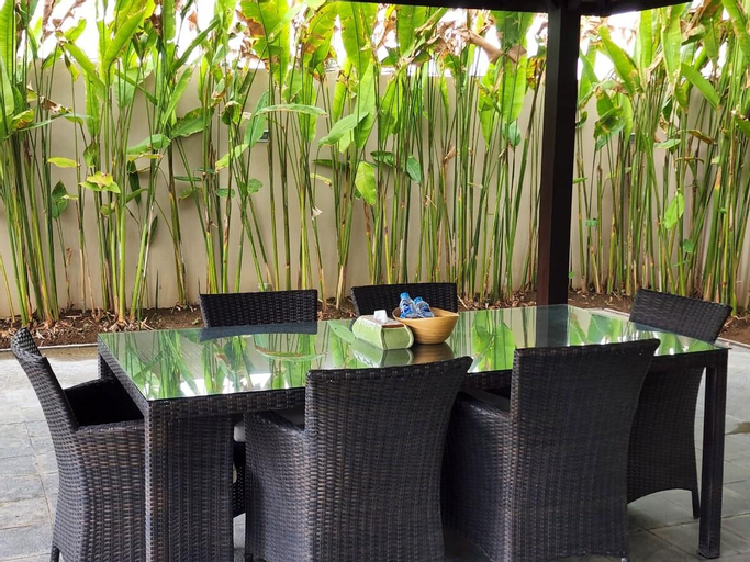 Food & Drinks 5, Svarga Pabean Villas 3 Bedroom Pool & Garden View, Gianyar