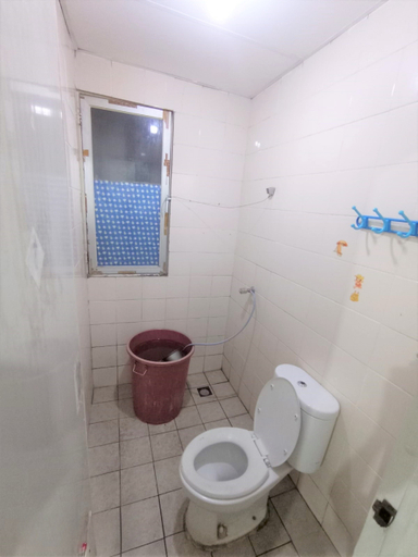 Bathroom 5, Best View 2BR Apartemen City Park Cengkareng, Jakarta Barat