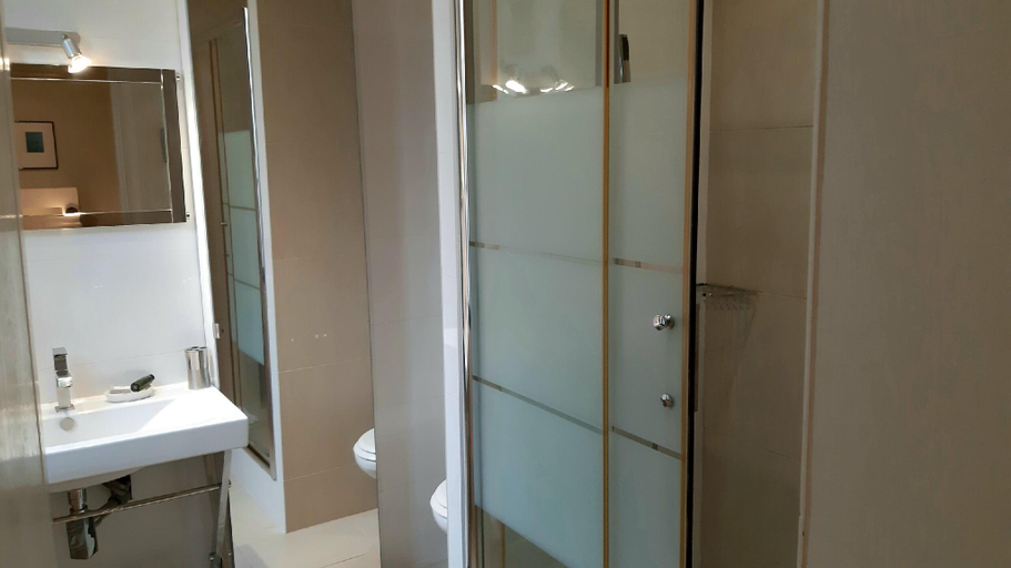 Bathroom 4, L'Appart de la Course, Gironde