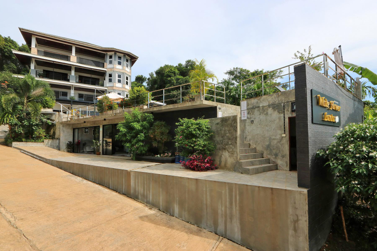 Public Area, White Flower Lanta, Ko Lanta