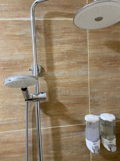 Bathroom 5, Formosa Spacious Apartments with Netflix & Free Shuttle by MESA, Batam
