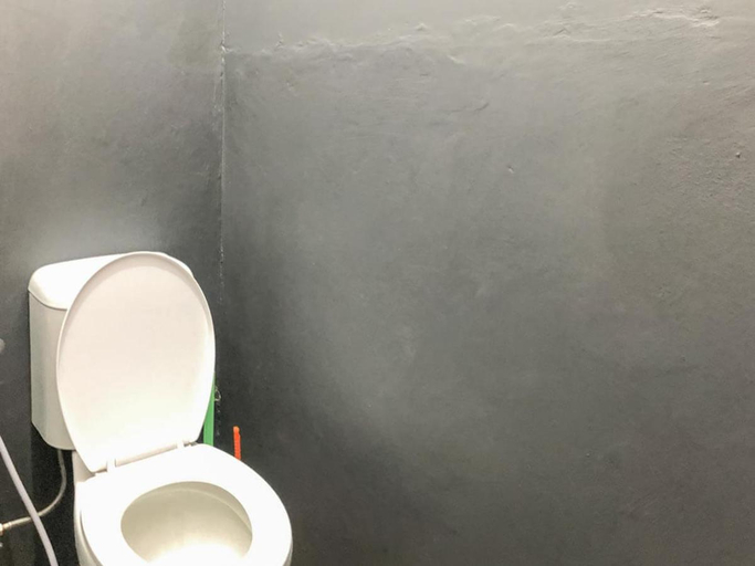 Bathroom 2, Celly Homestay Samarinda RedPartner (temporarily closed), Kutai Kartanegara