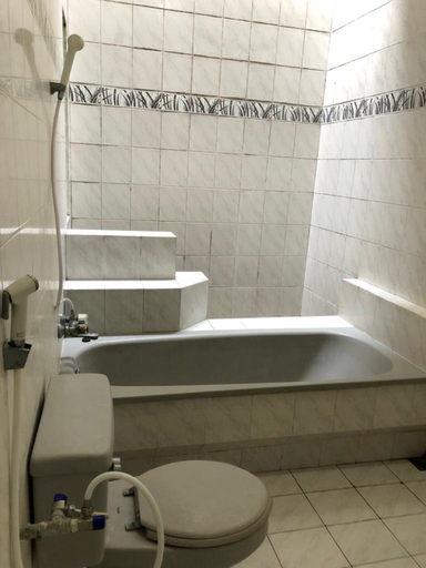 Bathroom 5, Kos Singotoro, Semarang