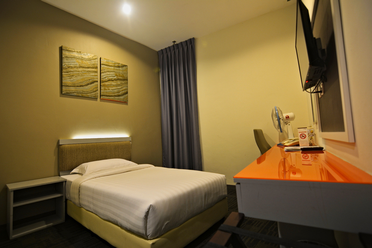 Abell Hotel Kuching - Tap to explore photos