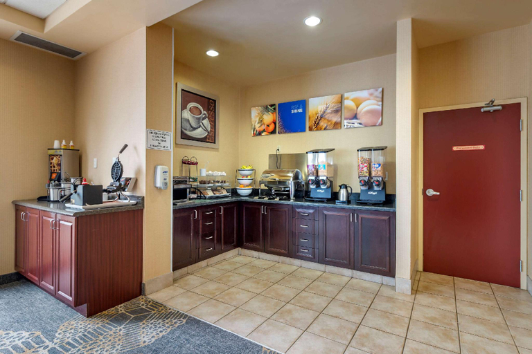Food & Drinks 3, Comfort Inn, Nipissing