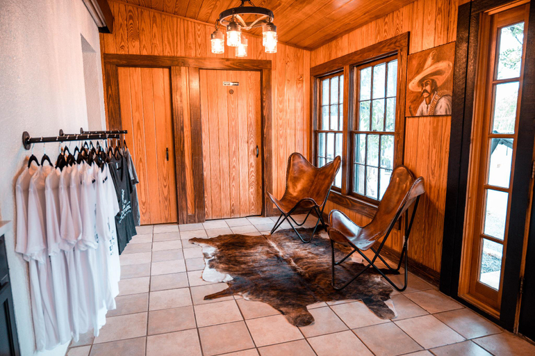 Public Area 2, The Vaquero Motel, Bandera
