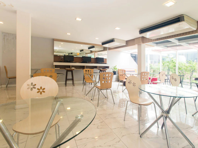 Food & Drinks 4, Nantra Ploenchit, Ratchathewi