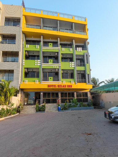 Exterior & Views 12