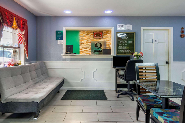 Public Area 1, Quality Inn Covington, Newton