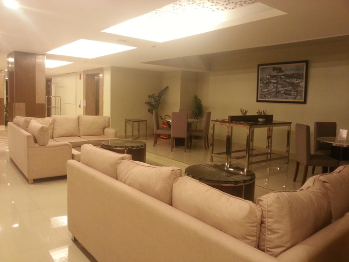 Public Area, Hotel Veniz Session, Baguio City
