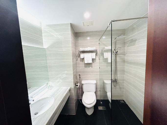 Bathroom 5, Saigon Quy Nhon Hotel, Qui Nhơn