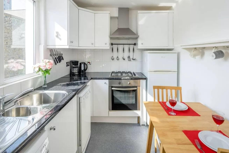 Others 4, Adorable 1 bed flat in West Brompton, London