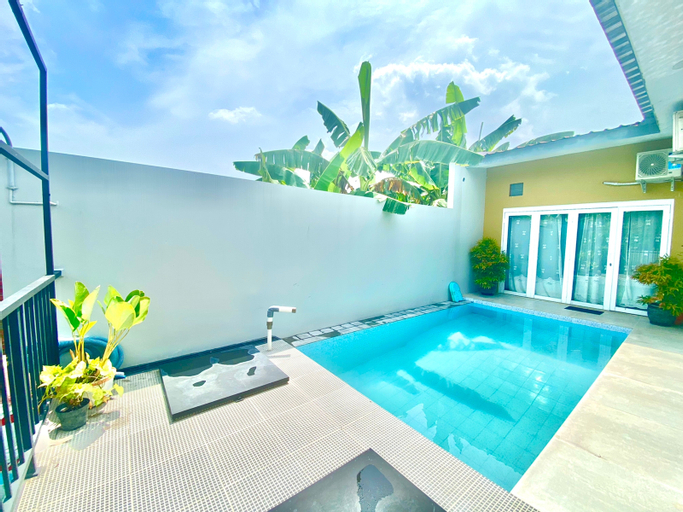 Sport & Beauty 2, Miracle Villa Solo with Swimming Pool, Solo