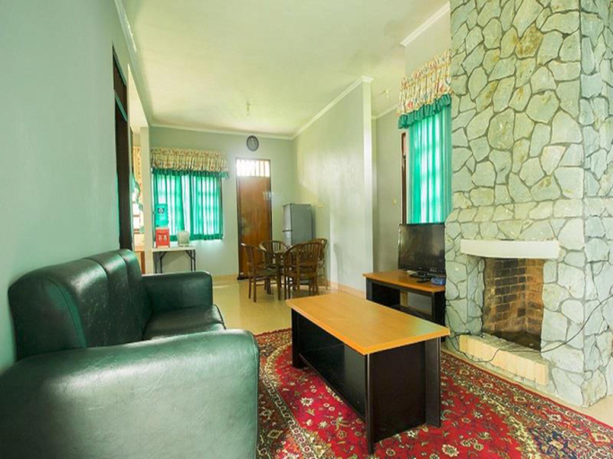 Others 4, Villa Albadar, Subang