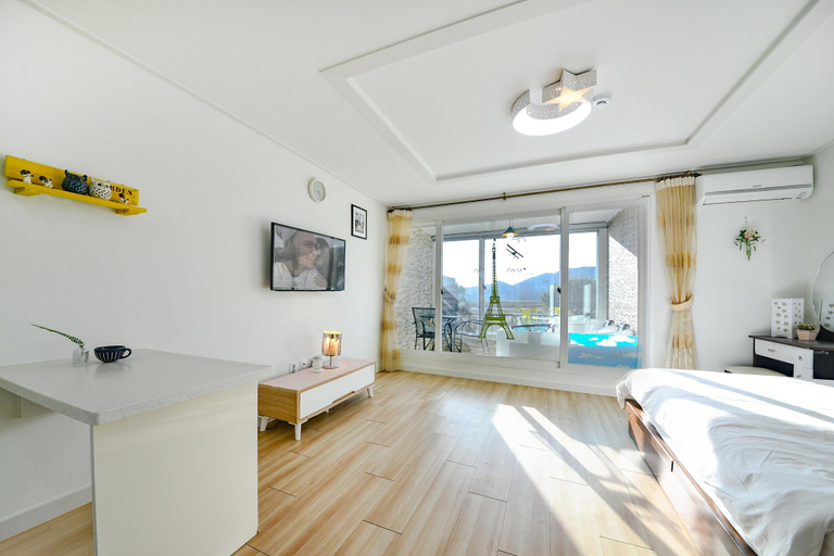 Bedroom 2, Ganghwa Noel Spa Pension, Ganghwa