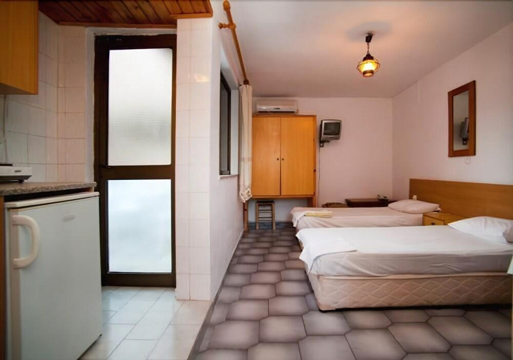 Bedroom 3, Kaloxenia Apartments, South Aegean