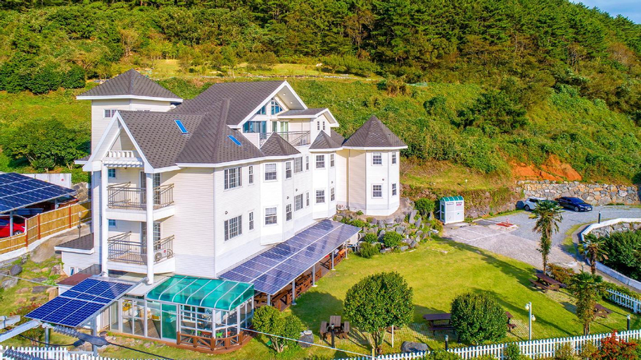 Geoje Joeunde Pension, Geoje
