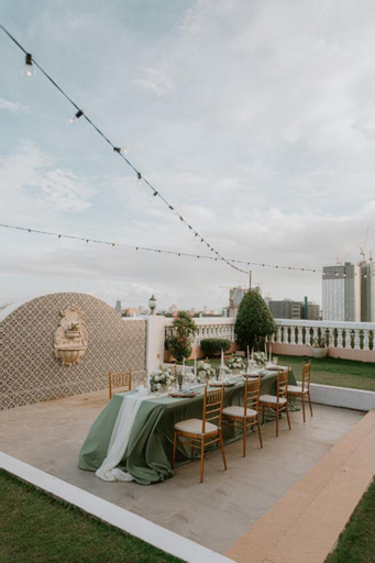 Exterior & Views 20