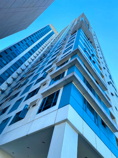 Exterior & Views 10