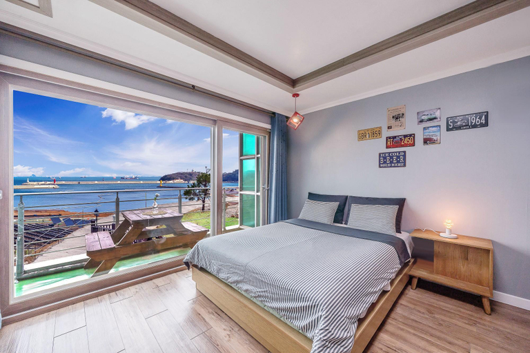 Others 4, Yeosu Redondo Pension, Yeosu