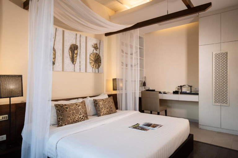 Bedroom 23