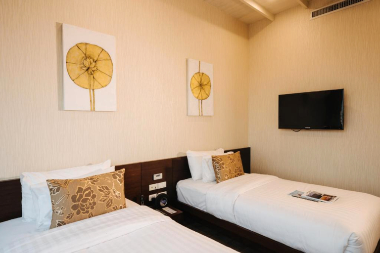 Bedroom 26