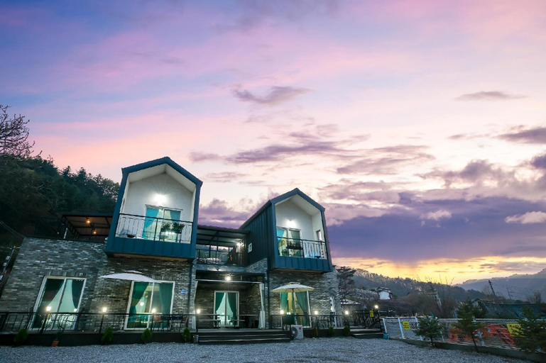Exterior & Views 5, Gapyeong Twelve Pension, Gapyeong