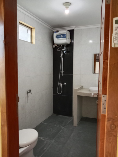 Bathroom 3, Iman House Syariah, Surabaya