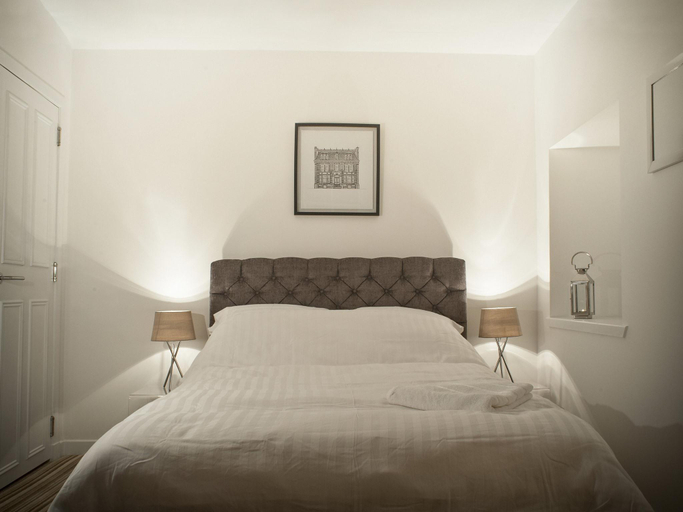 Bedroom, Marischal Apartments, Aberdeen