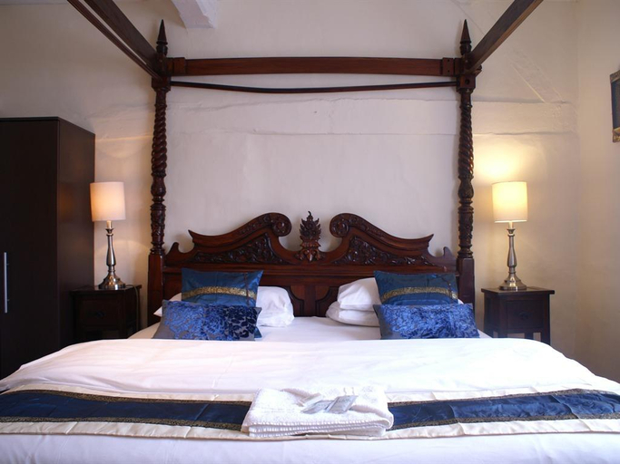 Bedroom 2, The Saracens Head, Buckinghamshire