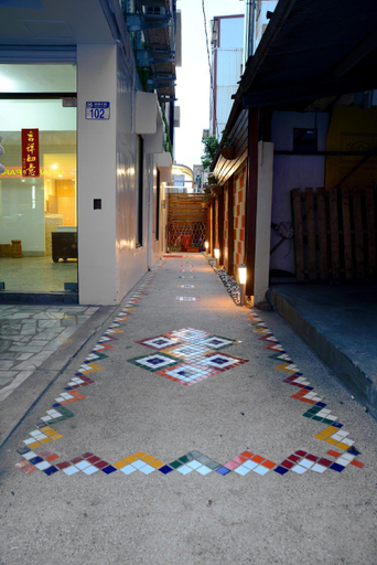 Others 4, Micos BnB, Hualien